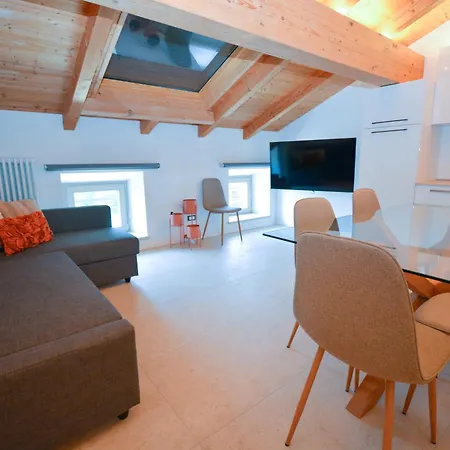 Corte Bellebarbe Apartment Rivoli Veronese
