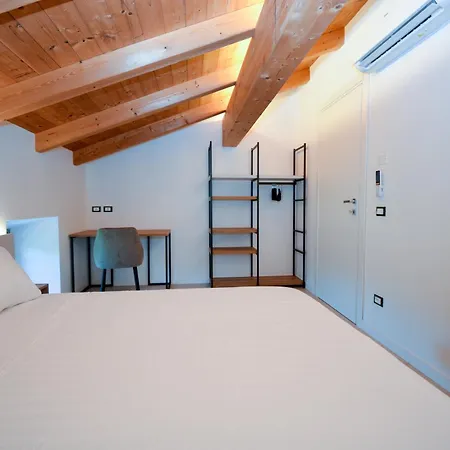 Corte Bellebarbe Apartment Rivoli Veronese