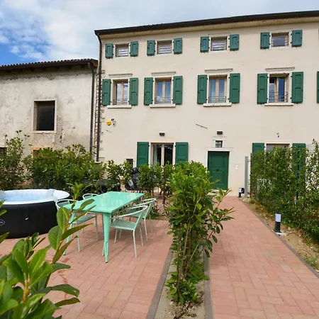 Appartamento Corte Bellebarbe Rivoli Veronese